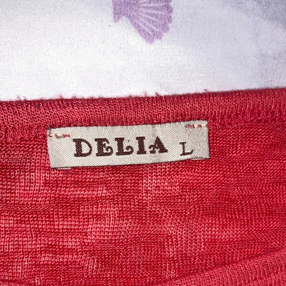 dELiA*s Red Textured Top - Picture 2 of 2